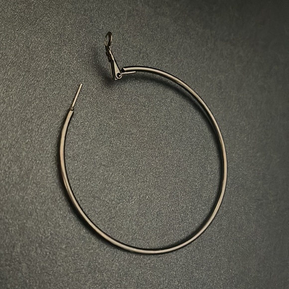 Hoops - Picture 6 of 6